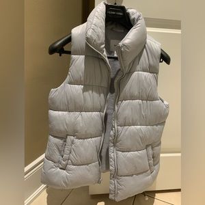 Old navy puffer vest